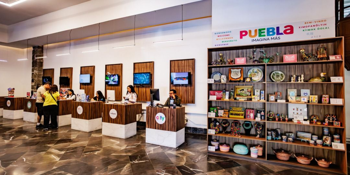 Gobierno de Pepe Chedraui impulsa la venta de artesanías y productos poblanos