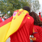 Pepe Chedraui se reúne con poblanas y poblanos en Megaintercambio de Estampas Mundialistas