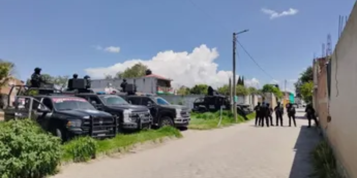Golpe al huachicol: aseguran inmueble y pipas durante operativo coordinado en Tepeaca