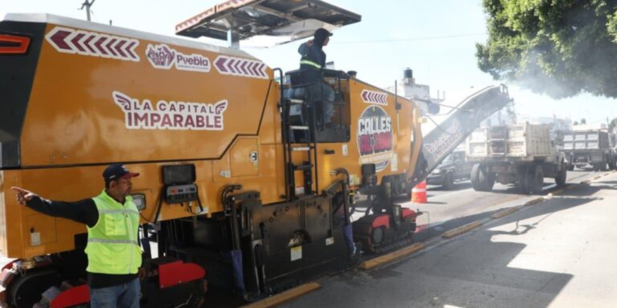 Arranca Pepe Chedraui rehabilitación vial del Bulevar Héroes del 5 de Mayo con el Tren Capitalino de Pavimentación