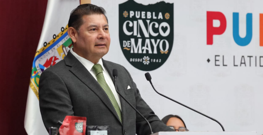 Salud gratuita llega a familias poblanas: SEDIF y Fundación TELMEX suman esfuerzos con cirugías