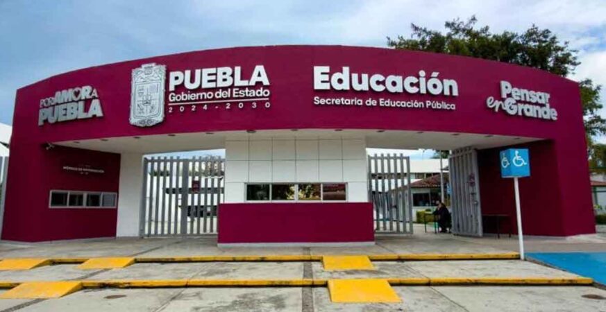 “POR LLUVIAS, SEP SUSPENDE CLASES EN 88 MUNICIPIOS DE PUEBLA”.