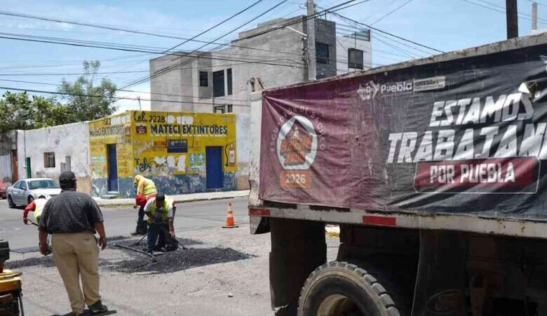 Avanza programa “BacheAndo Puebla” en el Barrio de San Miguel; Pepe Chedraui intensifica mantenimiento vial en la capital