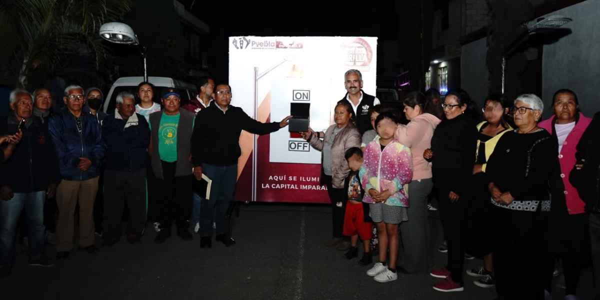 Moderniza Gobierno de Pepe Chedraui 162 luminarias en la colonia Historiadores