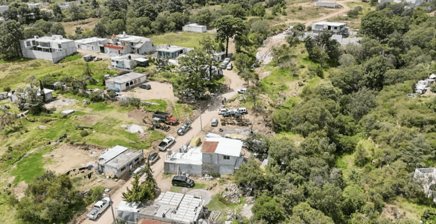 Severiano de la Rosa entrega obras de drenaje sanitario y agua potable en Las Cruces y La Calera Concepción